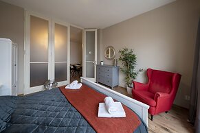 New Town - Apple Apartments