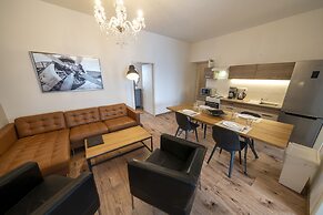 New Town - Apple Apartments