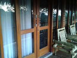 Mr.DIN Rinjani Trails Hotel