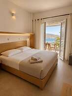 Far Out Hotel & Spa