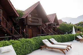Woodline Hotel