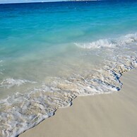 South Fleetwood Grace Bay