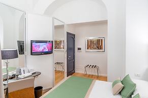 Les Diamants Spanish Steps Suite