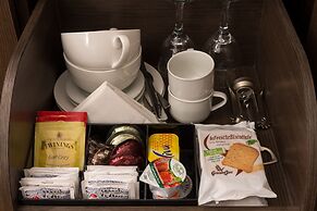 Les Diamants Spanish Steps Suite