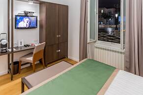 Les Diamants Spanish Steps Suite