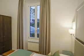 Les Diamants Spanish Steps Suite