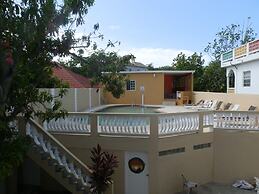 Paradise on the Rocks