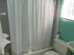 Paradise on the Rocks