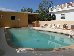 Paradise on the Rocks