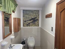 White House Galapagos