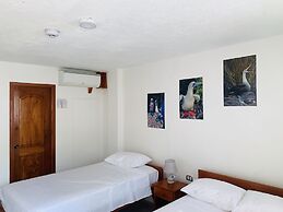 White House Galapagos