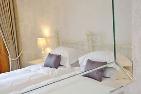 Aberdeen Lighthouse Cottages