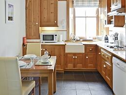 Aberdeen Lighthouse Cottages