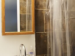 The Melva Inn - Harlem