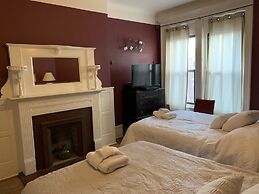 The Melva Inn - Harlem