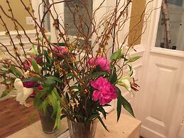 The Melva Inn - Harlem