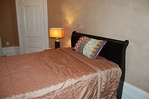 The Melva Inn - Harlem