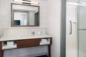 Hampton Inn & Suites Clearwater Beach