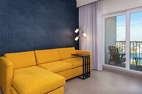 Hampton Inn & Suites Clearwater Beach