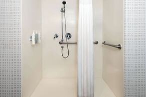 Hampton Inn & Suites Clearwater Beach