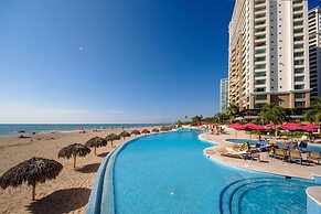 Grand Venetian Condominium
