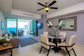 Grand Venetian Condominium