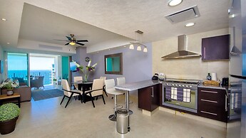 Grand Venetian Condominium