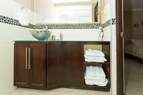 New Kingston CA Guest Apartment VI