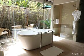 Bravo Resorts - Munting Paraiso