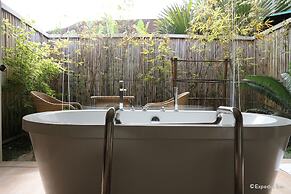 Bravo Resorts - Munting Paraiso