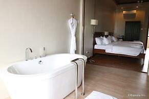 Bravo Resorts - Munting Paraiso