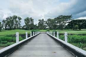 Quest Plus Conference Center, Clark