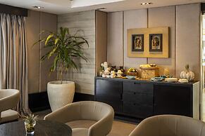 Away Bali Legian Camakila