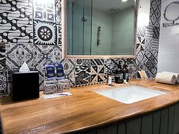 Away Bali Legian Camakila