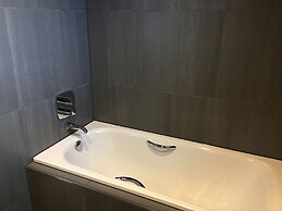 Bluebird Apartments by The Hakuba Collection