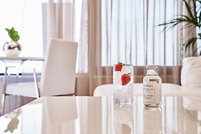 Bellevue On The Beach Suites