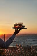 Bellevue On The Beach Suites