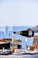 Bellevue On The Beach Suites