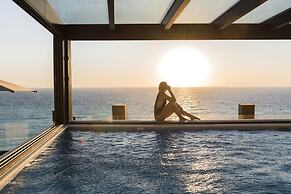 Bellevue On The Beach Suites