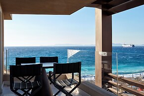 Bellevue On The Beach Suites