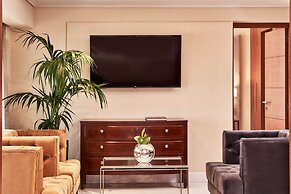 Bellevue On The Beach Suites