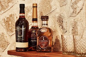 Bellevue On The Beach Suites