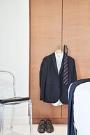 Bellevue On The Beach Suites