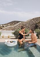 Milos Breeze Boutique Hotel