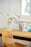 Milos Breeze Boutique Hotel