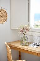 Milos Breeze Boutique Hotel