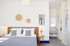 Milos Breeze Boutique Hotel