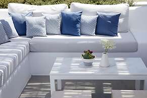 Milos Breeze Boutique Hotel