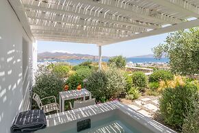 Milos Breeze Boutique Hotel