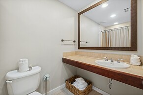 Luau Resort by Panhandle Getaways